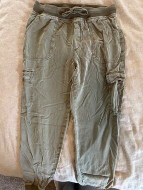 American Eagle Outfitters Olive Green Cargo Joggers with Drawstring